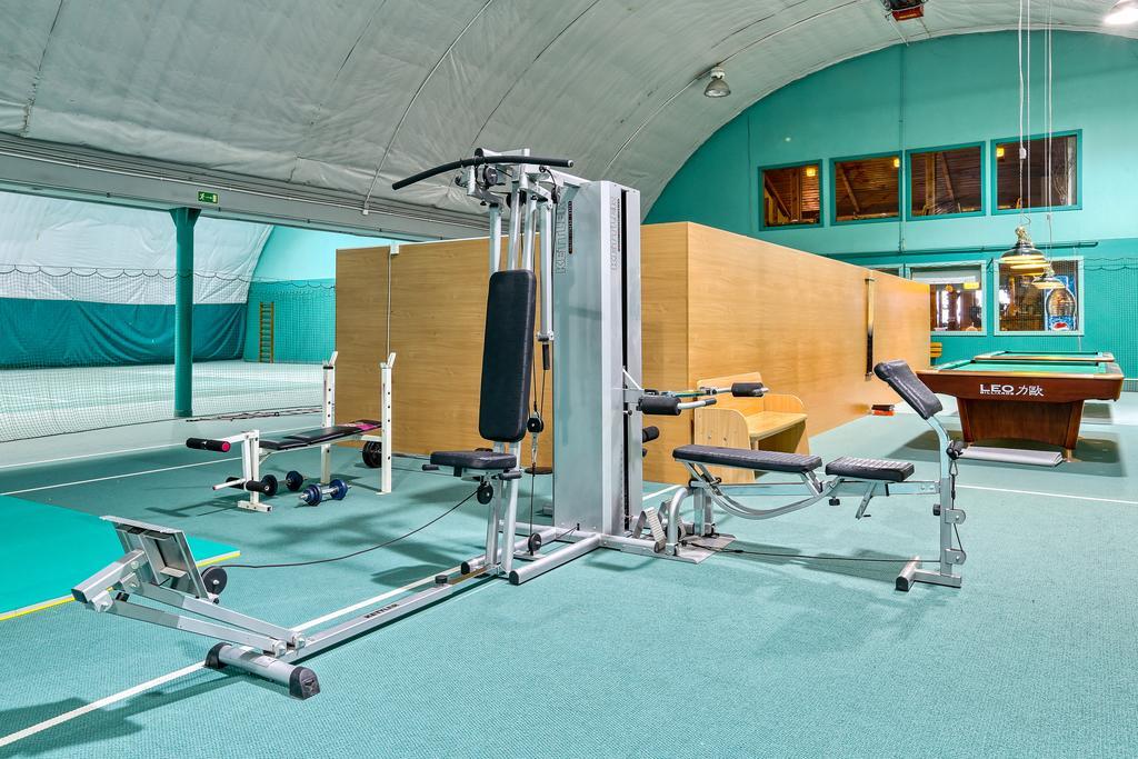 Hotel Tenis Chrzastowice Luaran gambar