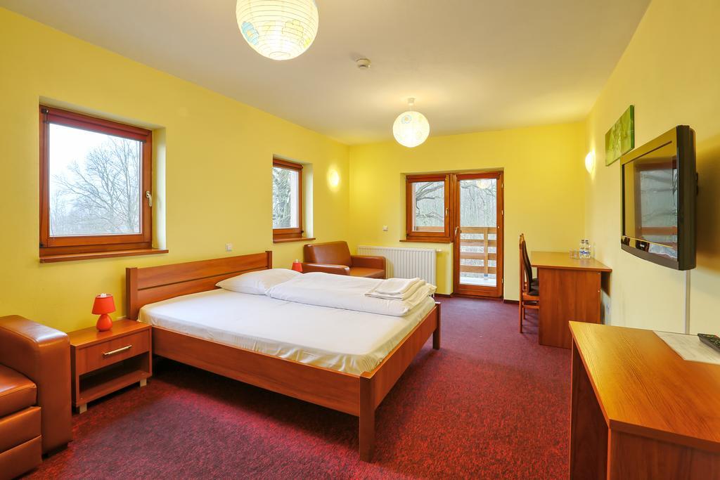 Hotel Tenis Chrzastowice Bilik gambar