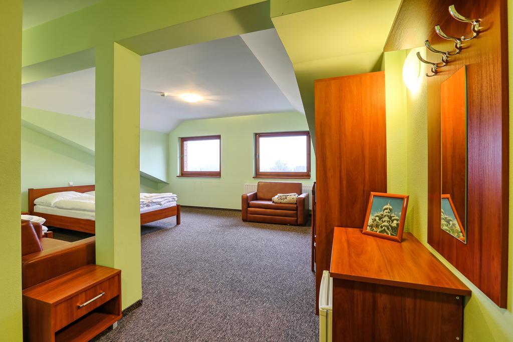 Hotel Tenis Chrzastowice Bilik gambar