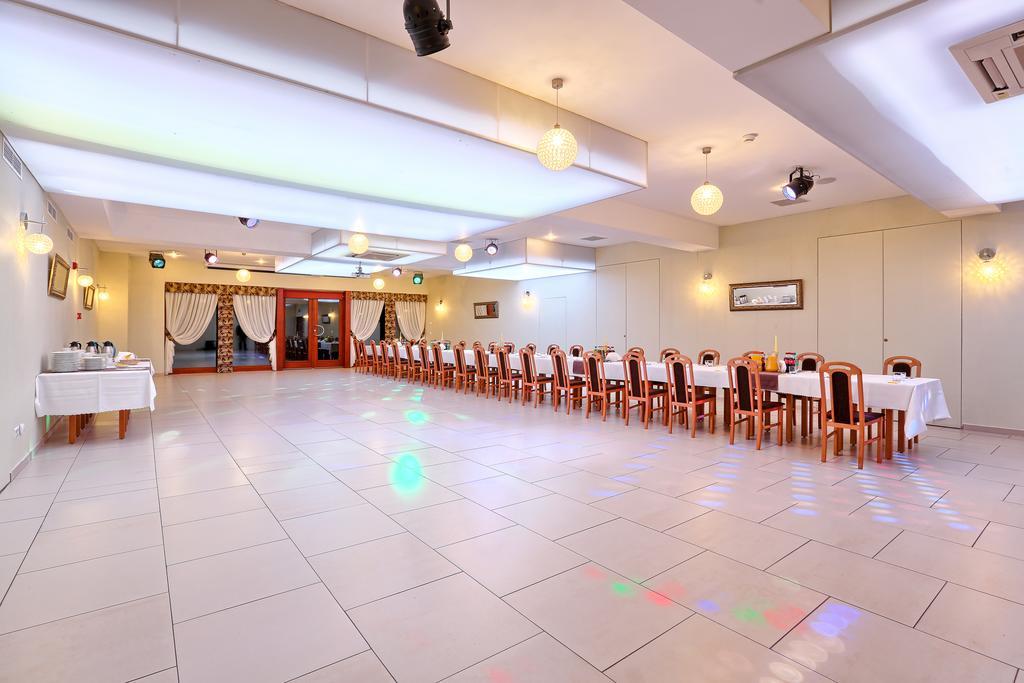 Hotel Tenis Chrzastowice Luaran gambar