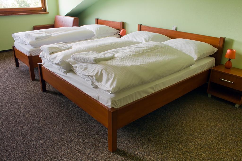 Hotel Tenis Chrzastowice Luaran gambar
