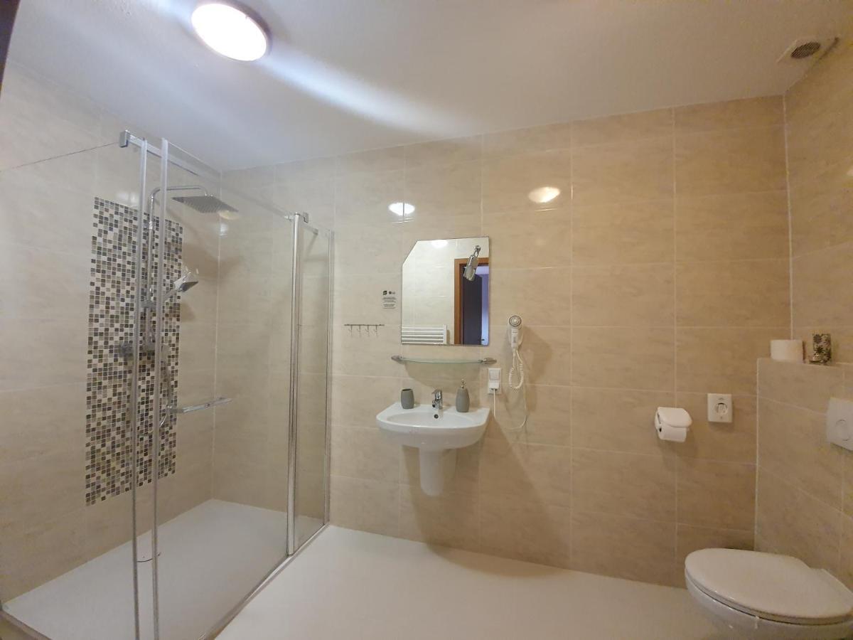 Hotel Tenis Chrzastowice Luaran gambar